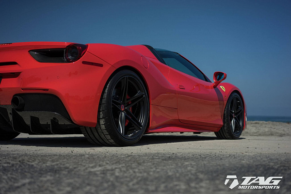 Фото дисков HRE P207 Черный сатин на Ferrari 488