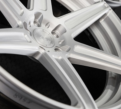 ADV.1 ADV6 M.V2 SL