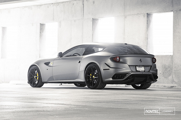 Фото дисков NOVITEC NF8 Черный глянец на Ferrari GTC4Lusso