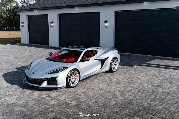 Фото дисков Anrky AN24 Глянцевый лак на Chevrolet Corvette C8
