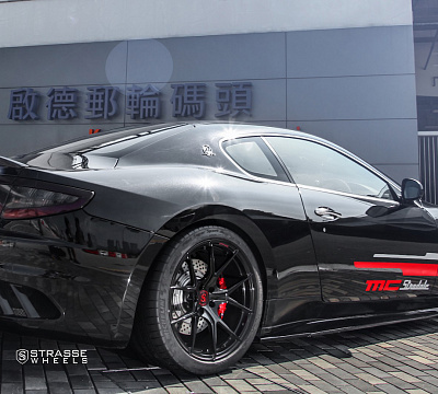 Фото дисков Strasse Wheels SM5R Deep Concave Monoblock на Maserati GranTurismo I