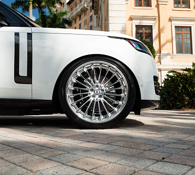Фото дисков HRE S209H на Land Rover Range Rover V