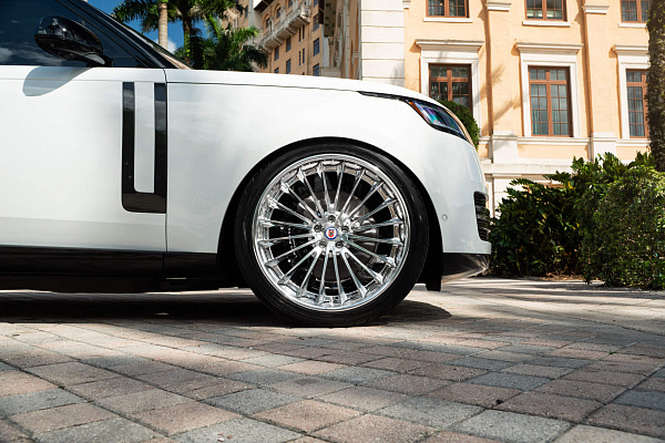Фото дисков HRE S209H Полированный лак на Range Rover V