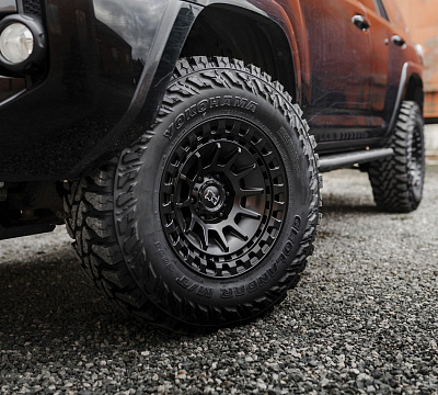Фото дисков Black Rhino BARRAGE на Toyota 4Runner V