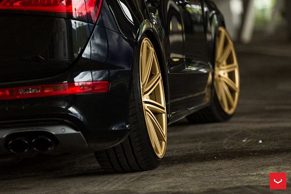 Фото дисков Vossen CV4 Сатиновое золото на Audi Q5 (8R)