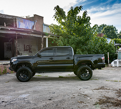 Фото дисков Vossen HF6-4 на Toyota Tacoma III
