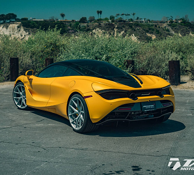 Фото дисков HRE P101 на McLaren 720S