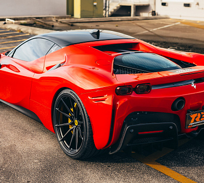 Фото дисков Vossen M-X2 на Ferrari SF90