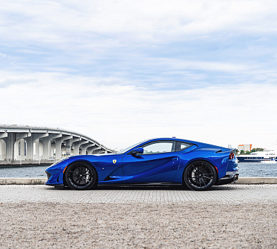 Фото дисков Vossen S17-06 на Ferrari 812