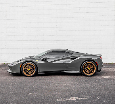 Фото дисков Vossen S21-02 на Ferrari F8