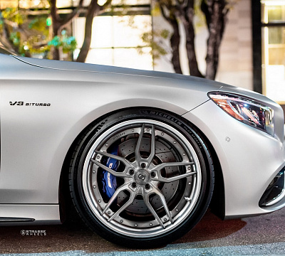 Фото дисков Strasse Wheels SV4 Deep Concave FS на Mercedes-Benz S-Class (W222, C217)