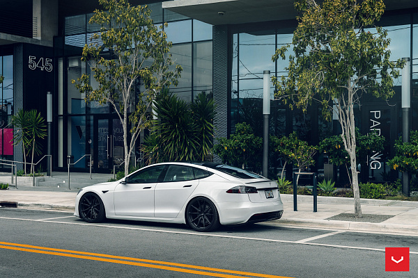 Фото дисков Vossen HF-3 Черный сатин на Tesla Model S