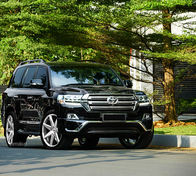 Фото дисков Vossen CG-207 на Toyota Land Cruiser 200