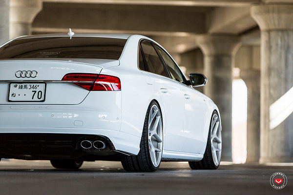 Фото дисков Vossen CG-205 Сатиновый лак на Audi A/S 8 (D4)