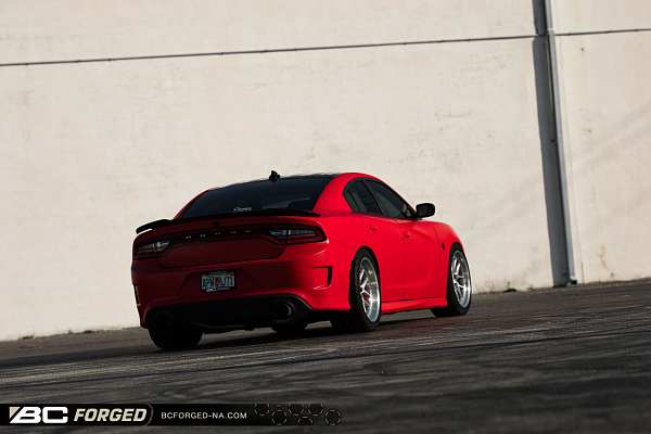 Фото дисков BC Forged LE52 // MLE52 Глянцевый лак на Dodge Charger VII