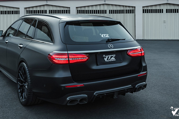 Фото дисков Anrky AN10 Черный сатин на Mercedes-Benz E-Class (W213, S213, C238)