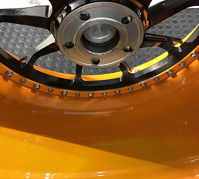 ADV.1 ADV10R Track Spec CS