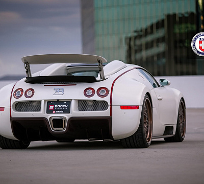 Фото дисков HRE 501 на Bugatti Veyron