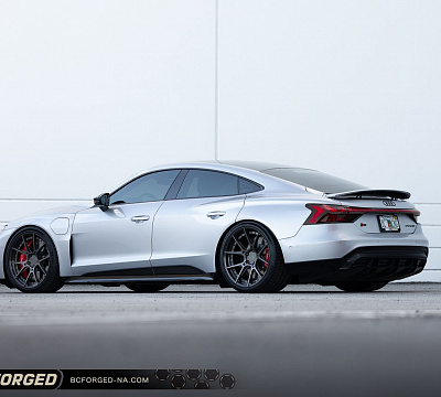 Фото дисков BC Forged HCA165 на Audi E-tron GT