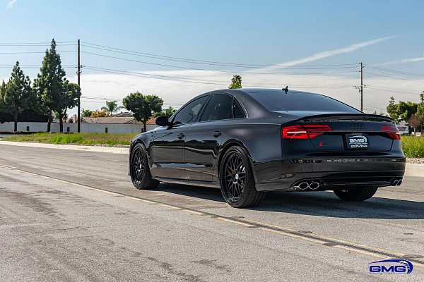 Фото дисков HRE 540C Черный сатин на Audi A/S 8 (D4)