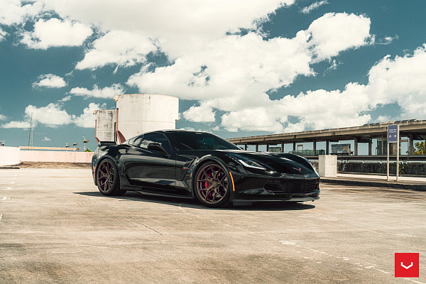 Фото дисков Vossen HF-5 Сатиновая бронза на Chevrolet Corvette C7