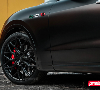Фото дисков Vossen HF-2 на Maserati Levante