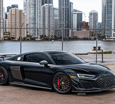 Фото дисков Strasse Wheels SV15FF Deep Concave FS на Audi R8 (4S)