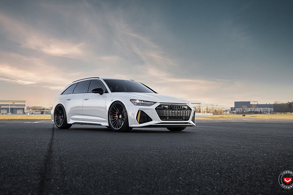 Фото дисков Vossen S17-04 Черный глянец на Audi A/RS 6 (C8)