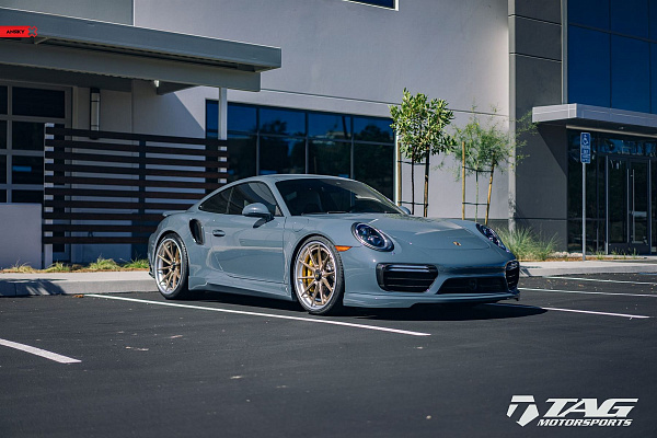 Фото дисков Anrky AN38 Сатиновое золото на Porsche 911 VII