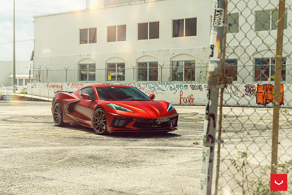 Фото дисков Vossen HF-3 Сатиновая бронза на Chevrolet Corvette C8