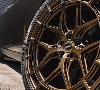 Фото дисков Vossen HFX-1 (5-Lug) на Dodge Challenger III