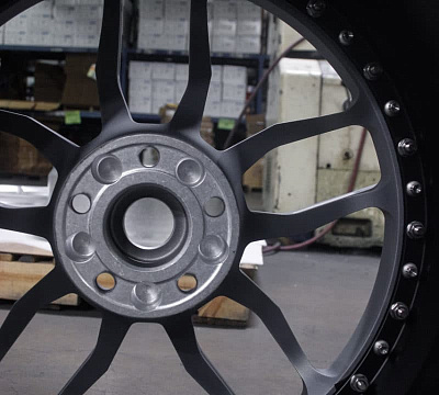 ADV.1 ADV05 Track Spec CS