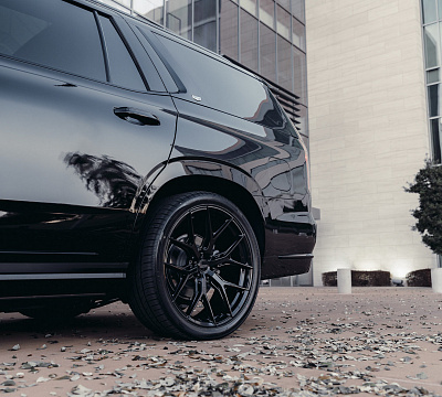 Фото дисков Vossen HF6-4 на Cadillac Escalade V