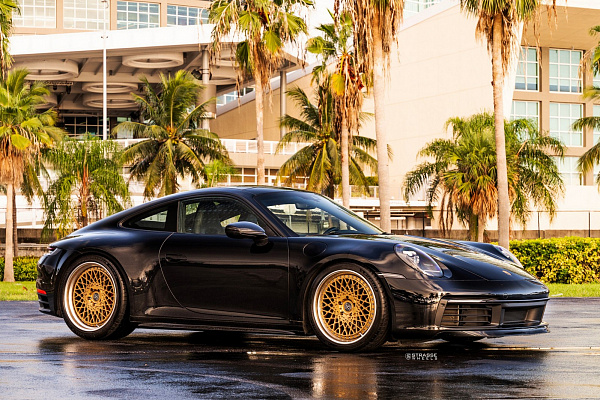 Фото дисков Strasse Wheels SC20 Track Сатиновое золото на Porsche 911 VIII
