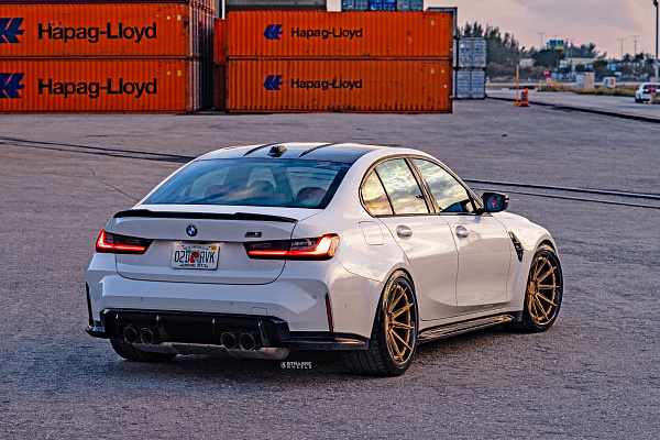 Фото дисков Strasse Wheels SV10-RS Deep Concave FS Сатиновое золото на BMW 3/M3 (G2x/G80)