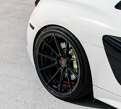 Фото дисков Strasse Wheels SV10 Deep Concave Duoblock на Audi R8 (4S)