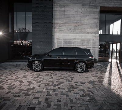 Фото дисков Brixton Forged LX07 на Mercedes-Benz GLS (X167)