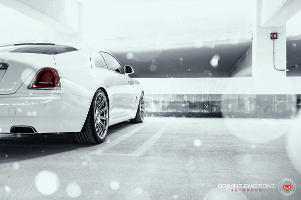 Фото дисков Vossen S17-12 Глянцевый тонированный лак на Rolls-Royce Wraith