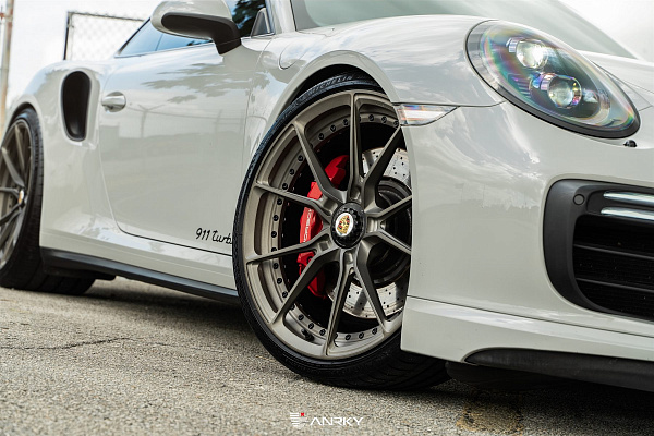 Фото дисков Anrky AN22 Сатиновый темный лак на Porsche 911 VII