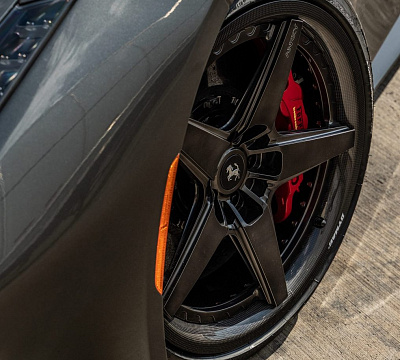 Фото дисков Anrky RS5.3 на Ferrari 812