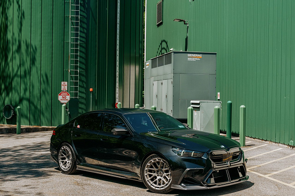 Фото дисков Brixton Forged TR08 AERO1 Другой цвет на BMW 5/M5 (G60/G90)