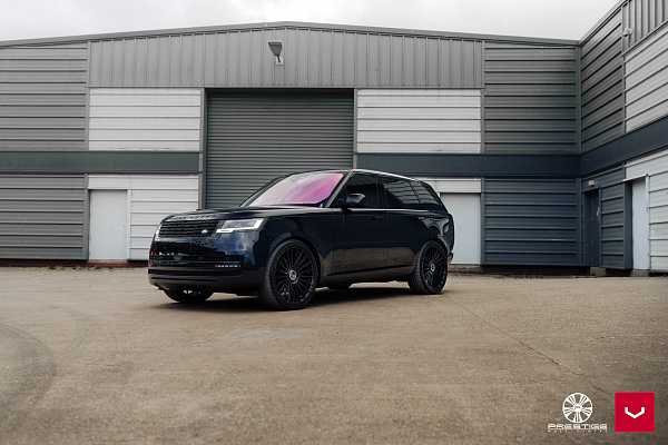 Фото дисков Vossen HF-8 Черный глянец на Land Rover Range Rover V