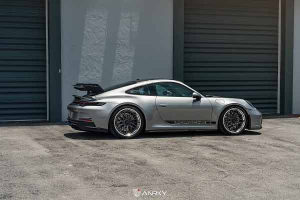 Фото дисков Anrky RS1 Глянцевый графит на Porsche 911 VIII