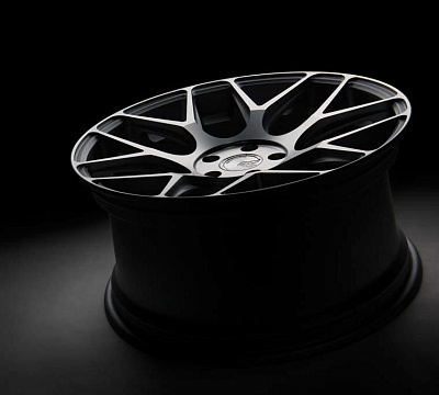 Avant Garde M590