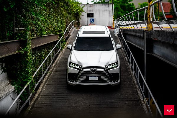 Lexus LX IV