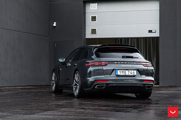 Фото дисков Vossen HF-2 Сатиновый графит на Porsche Panamera II