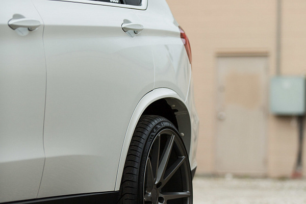 Фото дисков Vossen VFS-1 Сатиновый графит на BMW X5/X5 M (F15/F85)