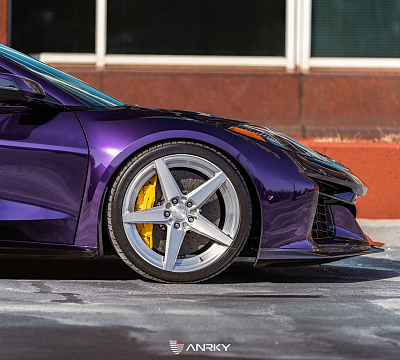 Фото дисков Anrky RS5.2 на Chevrolet Corvette C8