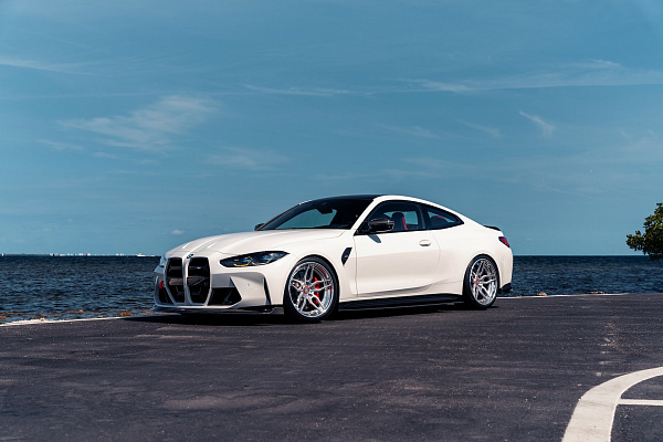 Фото дисков Strasse Wheels SV4 Deep Concave FS Глянцевый лак на BMW 4/M4 (G22/G82)