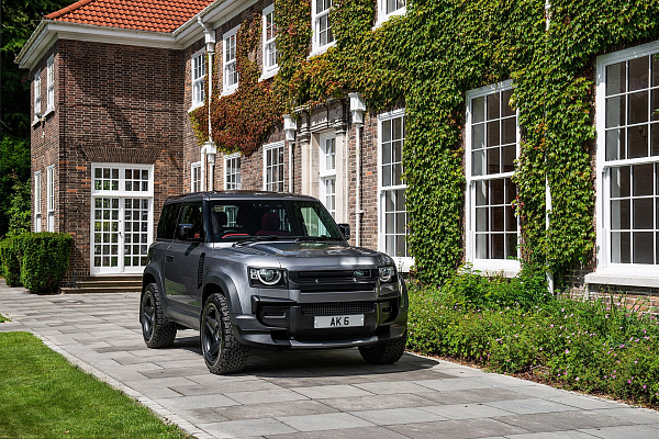 Фото дисков Kahn Mondial Heavy Duty RS Черный сатин на Land Rover Defender II